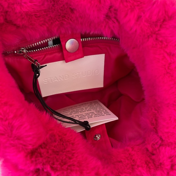 new with tagsstand studio liz bag velvety heavy faux fur fuchsia